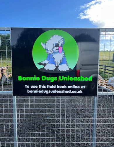 Bonnie Dugs Unleashed — secure dog field in Bellshill