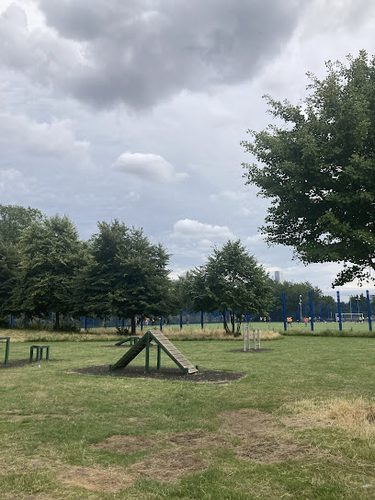 Mile End Dog Park — secure dog field in London