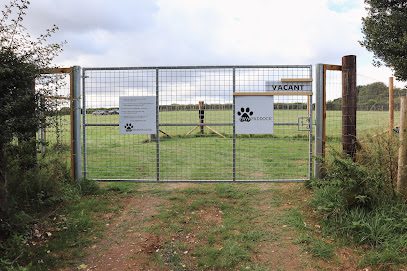 Paw Paddock - Mapledurwell — secure dog field in Basingstoke