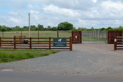 Moulton Dog Walking Field — secure dog field in Northampton