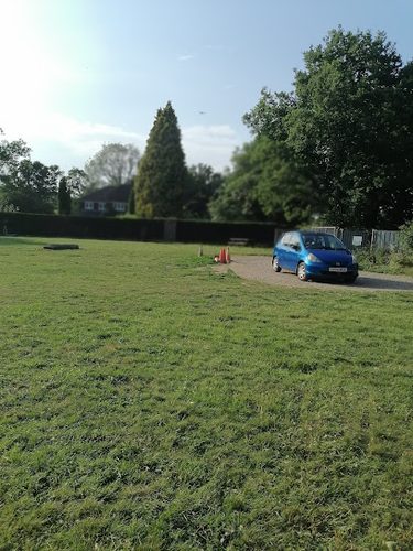 Simon's Fields — secure enclosed dog field in Horsham, West Sussex