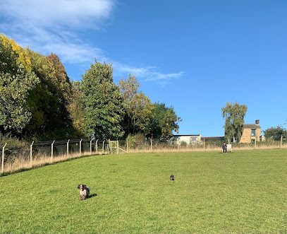 Robroyd Doggie Park Private Hire — secure dog field in Barnsley