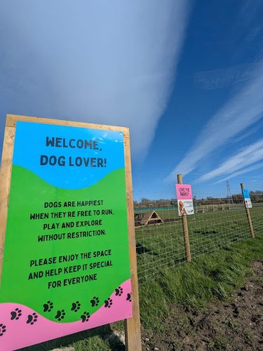 Dogs Go Bark Parks - Chester — secure dog field in Chester